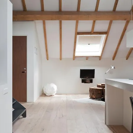 Cour 8 Lofts